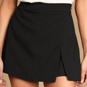 Lulu's Elegant Black Skort